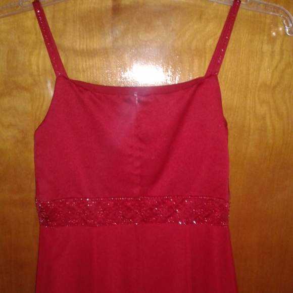Red prom dress - Picture 3 of 3